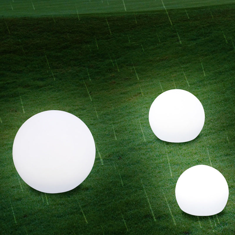 Lisslune | SphereRay | Modern Solar Globe Light for Outdoor Spaces
