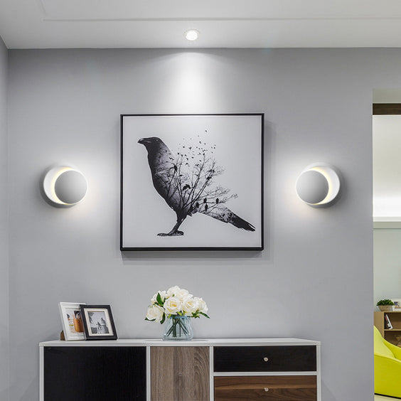 Lisslune | Contemporary Nordic Iron Round Eclipse Rotatable LED Wall Light for Nightstand