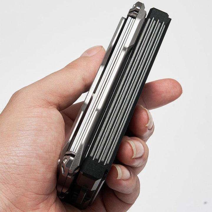 Lisslune | Ultra-Thin Metal Wallet For Work IDs And Cards