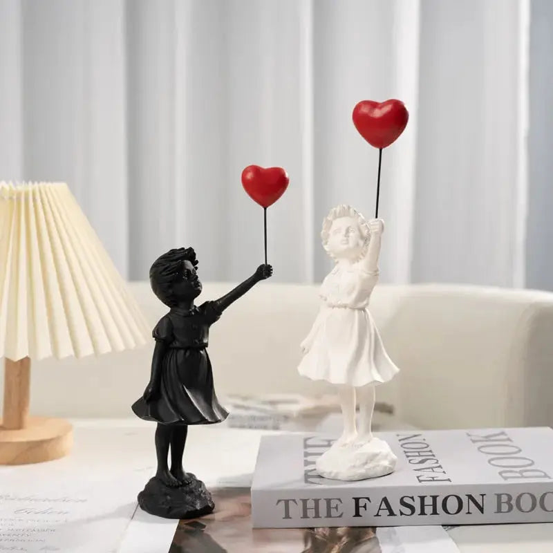 Lisslune | Banksy flying Balloon Girl Statue