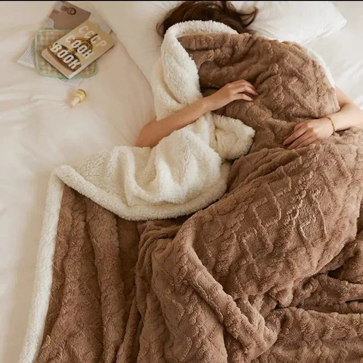Lisslune | Heavy Winter Blanket with Soft Lamb Wool Ceiling Layer