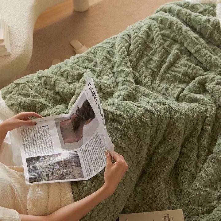 Lisslune | Heavy Winter Blanket with Soft Lamb Wool Ceiling Layer