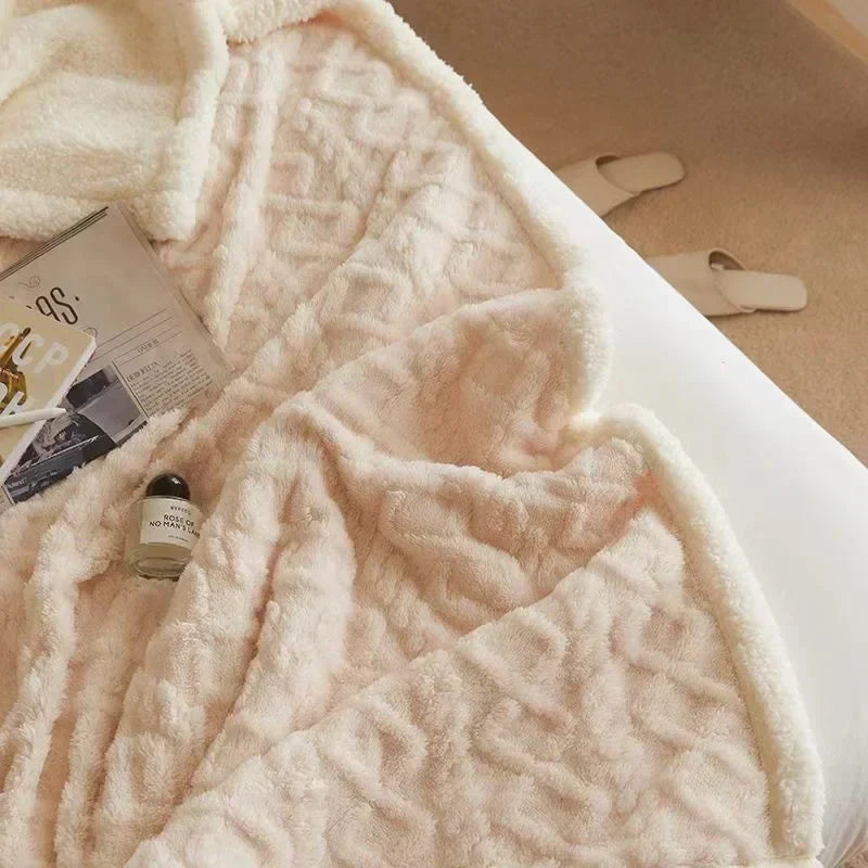 Lisslune | Heavy Winter Blanket with Soft Lamb Wool Ceiling Layer