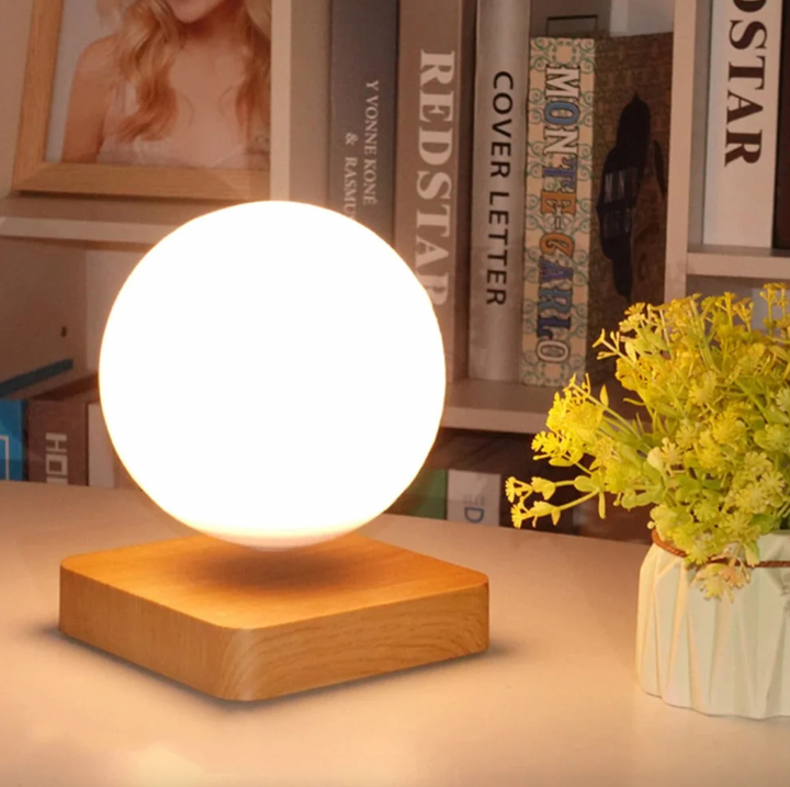 Lisslune | Lunara Flowing Moon Lamp