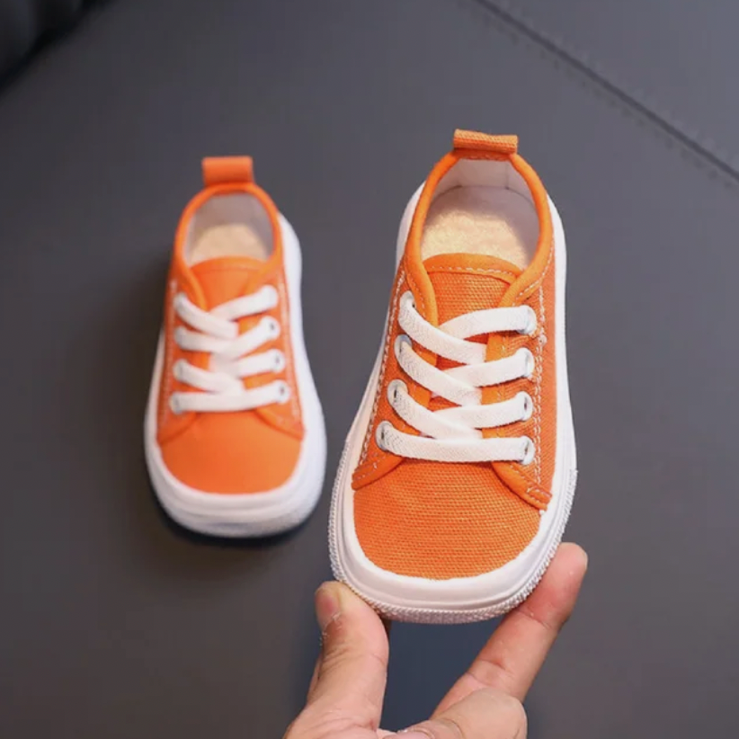 Lisslune | Ergonomic Barefoot Sneakers for Kids - FlexiSteps