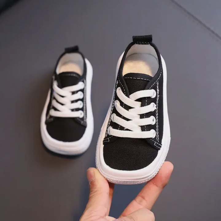 Lisslune | Ergonomic Barefoot Sneakers for Kids - FlexiSteps