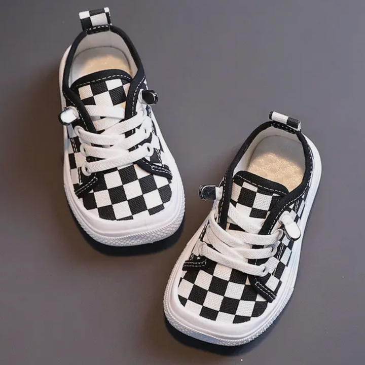Lisslune | Ergonomic Barefoot Sneakers for Kids - FlexiSteps