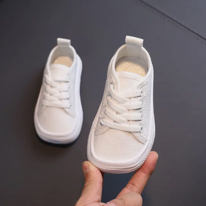 Lisslune | Ergonomic Barefoot Sneakers for Kids - FlexiSteps