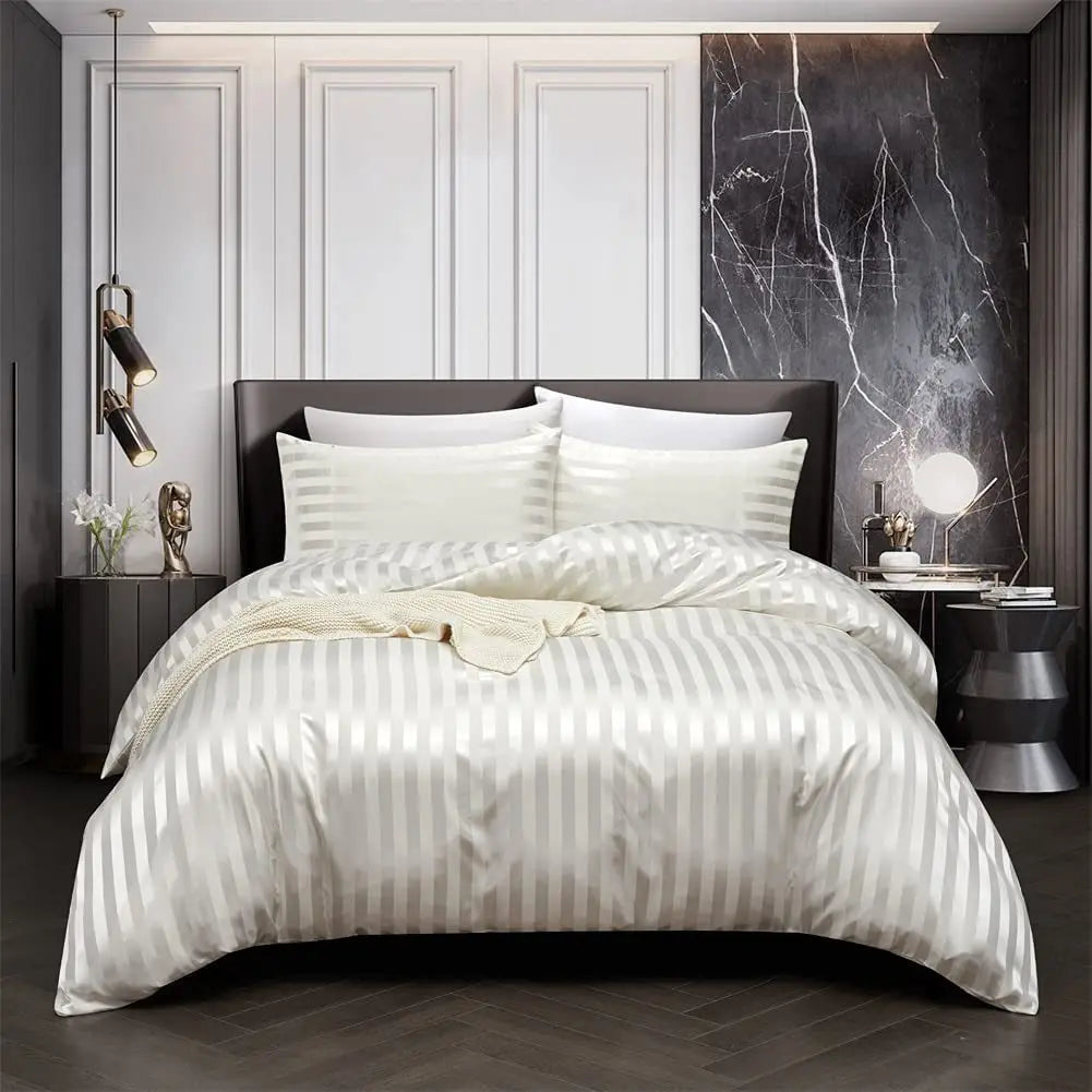 Lisslune | VelvetDream - Black Satin Bed Set