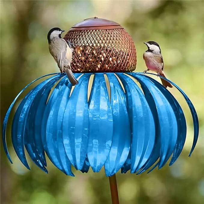Lisslune | Elegant cone feeder with natural design