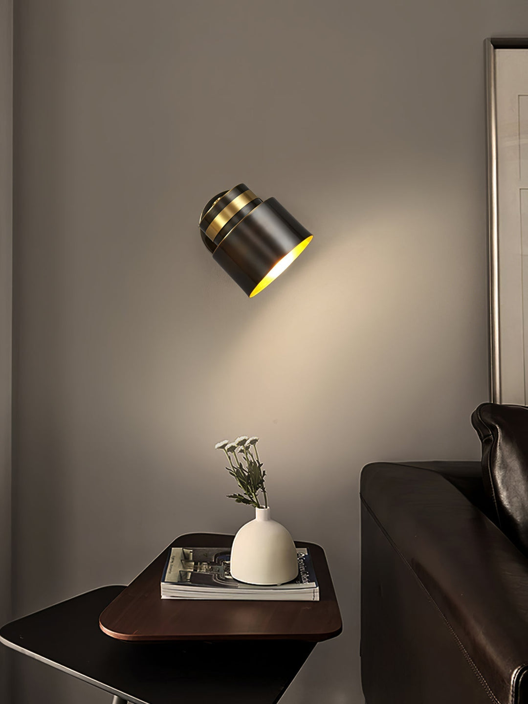 Lisslune | ShadowGlow - Glossy Wall Sconce