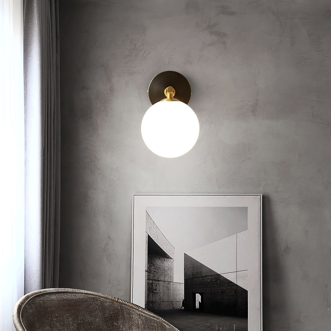 Lisslune | GlobalGlow – Gold Wall Lamp with Global Inspiration