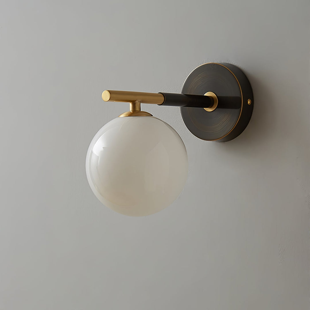 Lisslune | GlobalGlow – Gold Wall Lamp with Global Inspiration