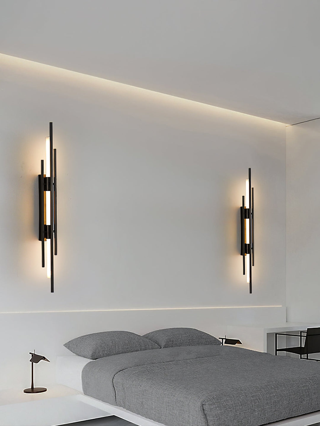 Lisslune | LuxeAura – Opulent Gold Wall Light for Elegant Spaces