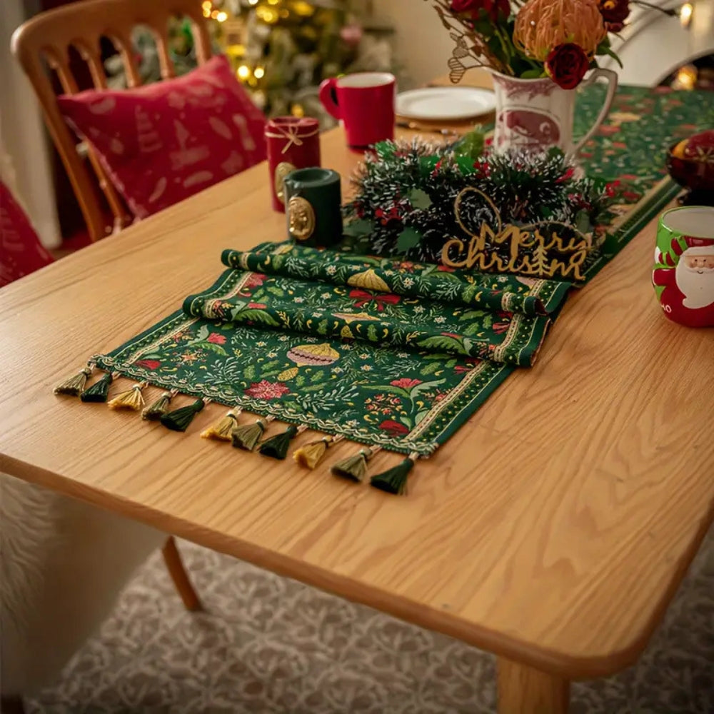 Lisslune | Tapestry Botanical Holiday Table Runner