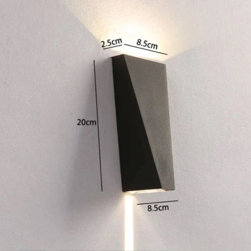 Lisslune | RayLume Modern Weatherproof Outdoor LED Wall Light