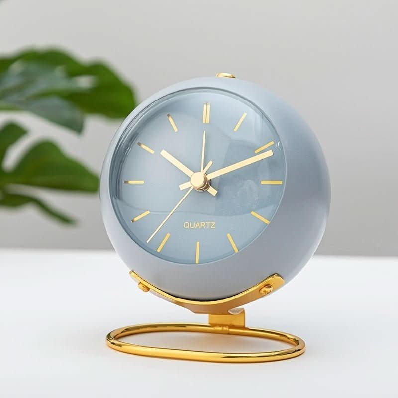 Lisslune | Retro Analog Alarm Clock with Silent Movement