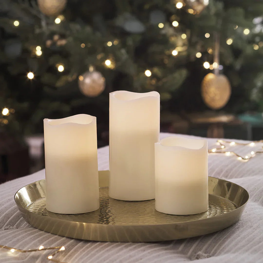 Lisslune | Set with 3 tall flameless wax LED candles
