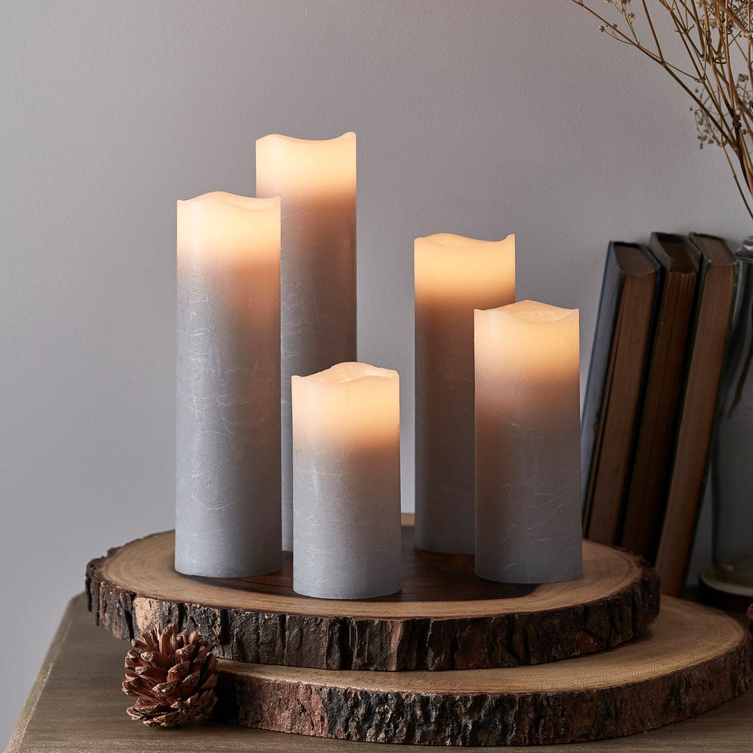 Lisslune | 5-piece set pillar candles gray with remote control