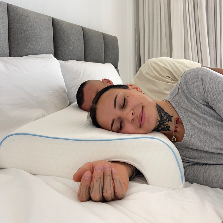 Lisslune | CouplePillow – Memory Foam Pillow for Comfortable Cuddling
