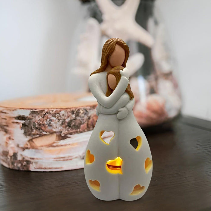 Lisslune | Charming Mother-Daughter Figure with Flickering Candleholder