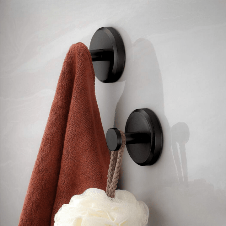 Lisslune | Reusable Vacuum Hooks for Efficient Organization