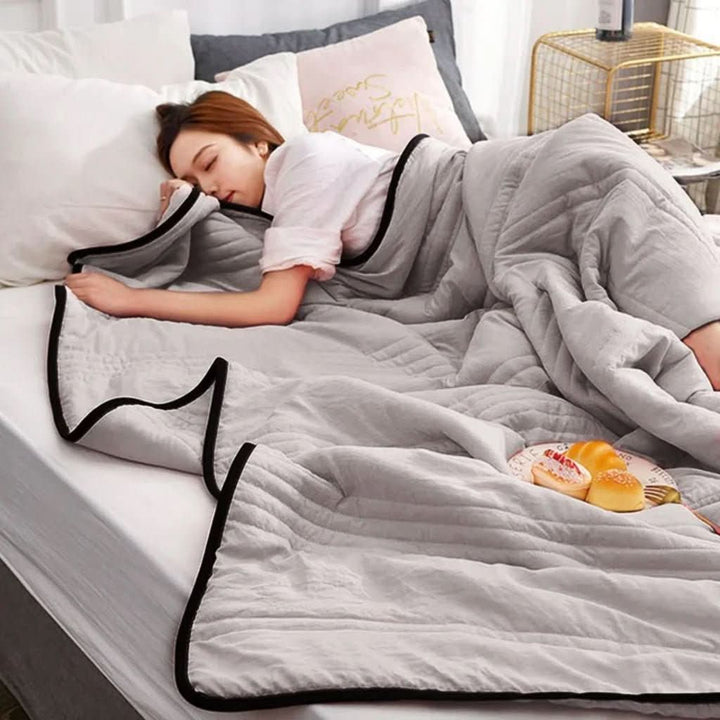 Lisslune | Breathable Summer Cooling Blanket for Refreshing Sleep