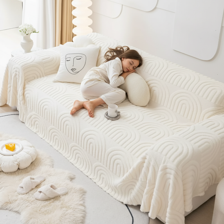 Lisslune | Durable non-slip couch protector with plush surface