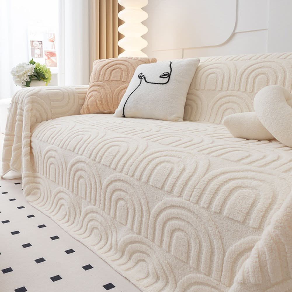 Lisslune | Durable non-slip couch protector with plush surface