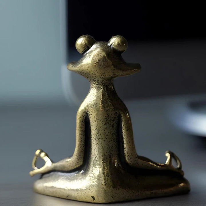 Lisslune | Calm Lotus Frog Miniature Figurine