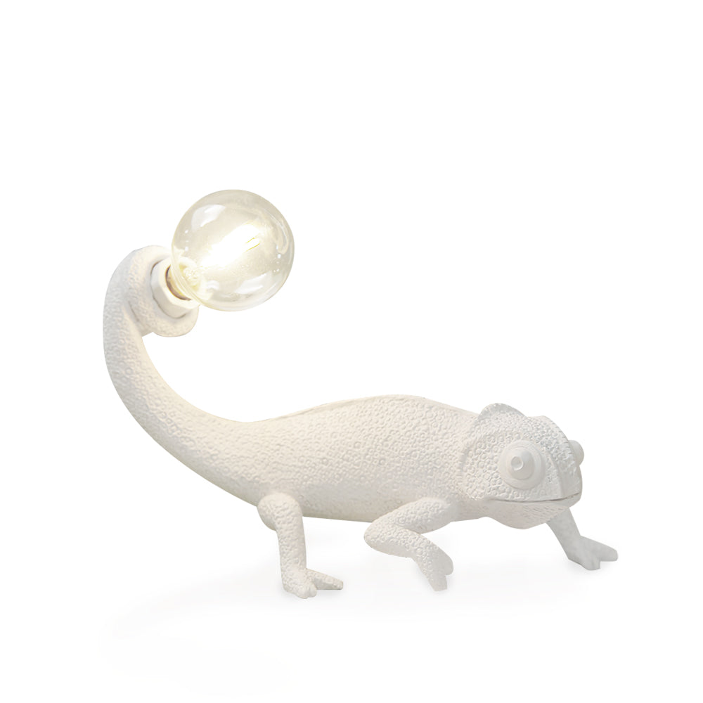 Lisslune | CamouGlow – Resin Table Lamp with Charming Chameleon Detail