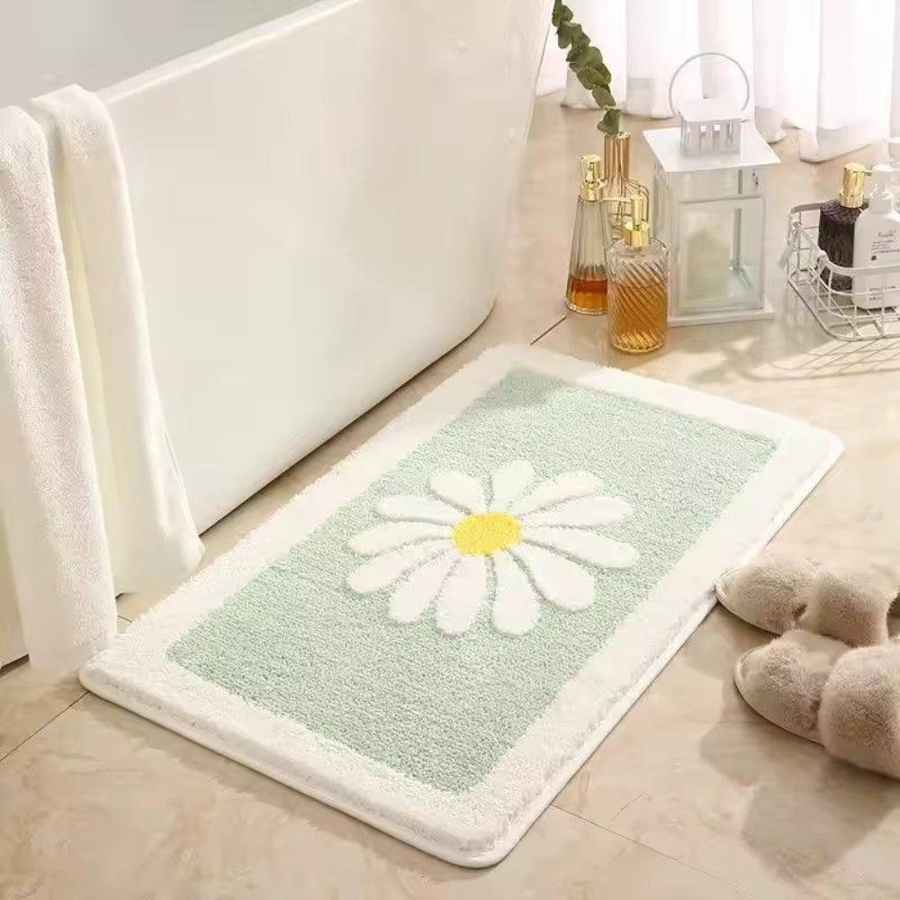 Lisslune | Charming Daisy Bloom Bath Mat