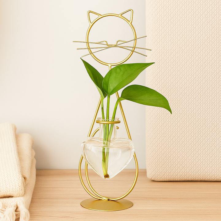 Lisslune | FelineBloom – Heart-shaped glass planter box with cat-inspired holder