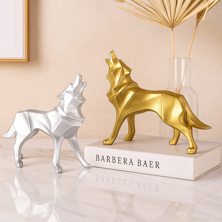 Lisslune | LupoForm – Geometric Wolf Statue with Sharp-edged Design for Modern Spaces