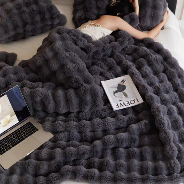Lisslune | Super comfortable fur blanket