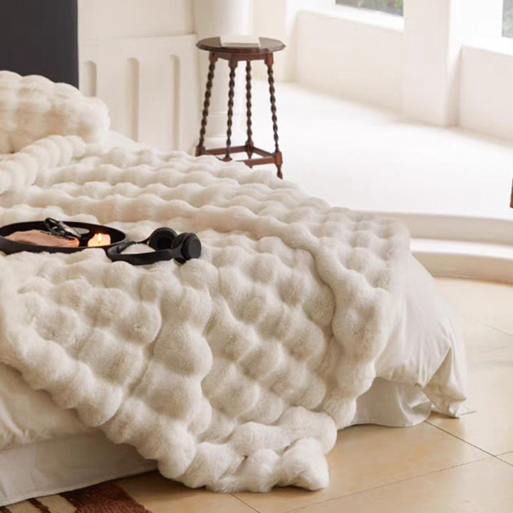 Lisslune | Super comfortable fur blanket