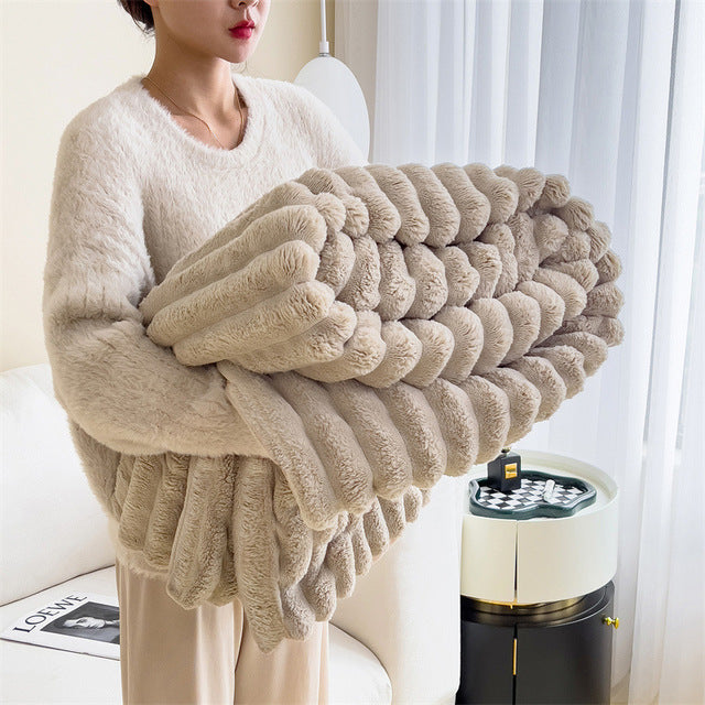 Lisslune | CozyHaven Luxe Plush Blanket – Ultimate Comfort & Warmth