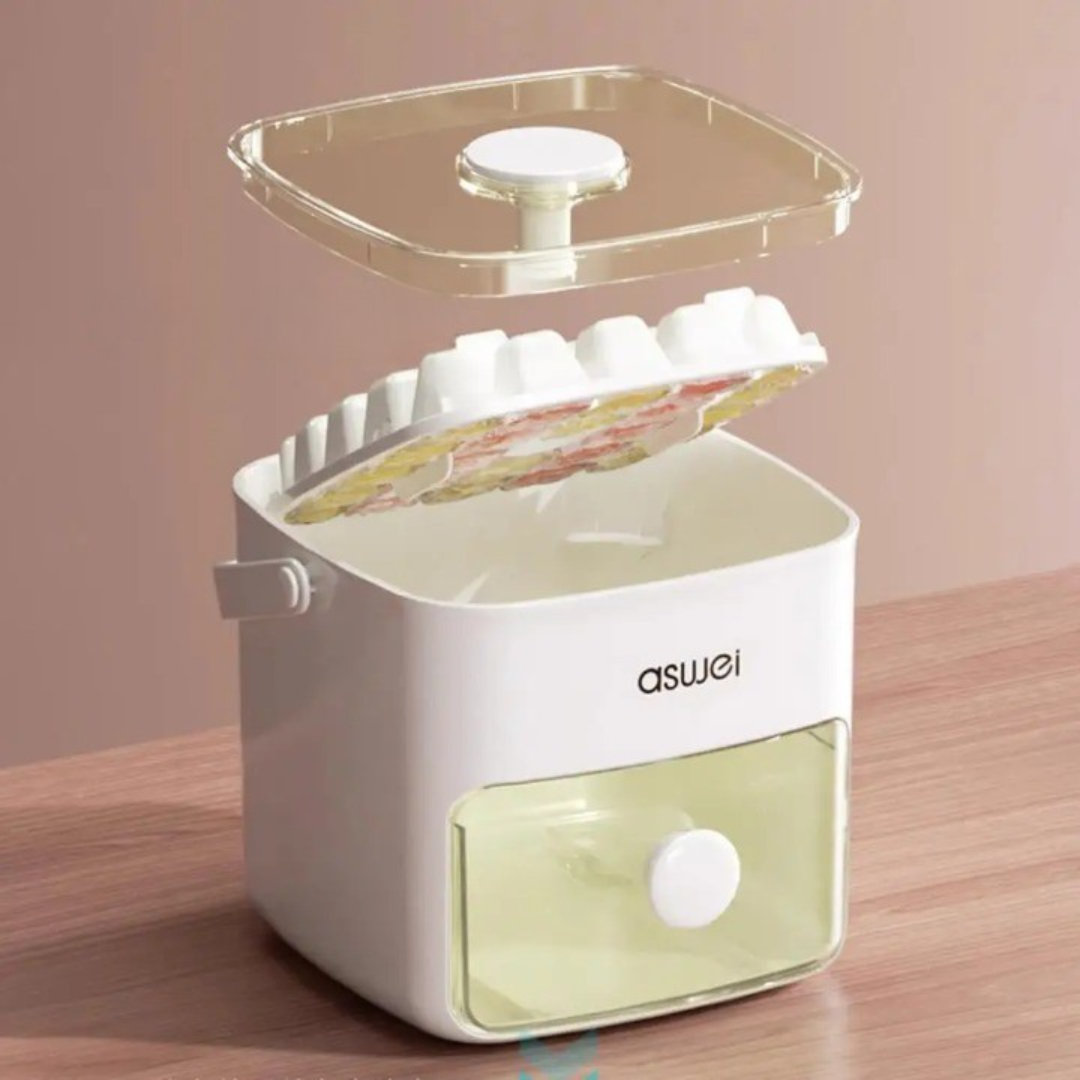 Lisslune | High Capacity Easy Press Frozen Ice Ball Maker