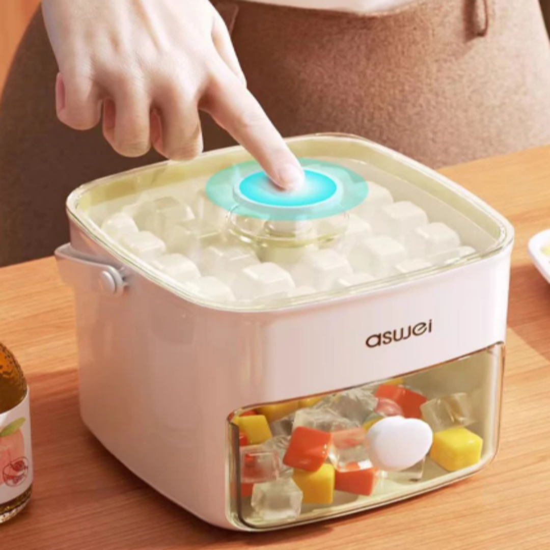 Lisslune | High Capacity Easy Press Frozen Ice Ball Maker