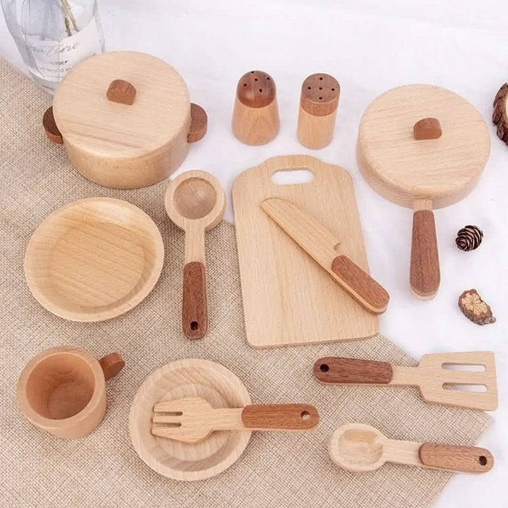 Lisslune | Children's kitchen made of wood in log design