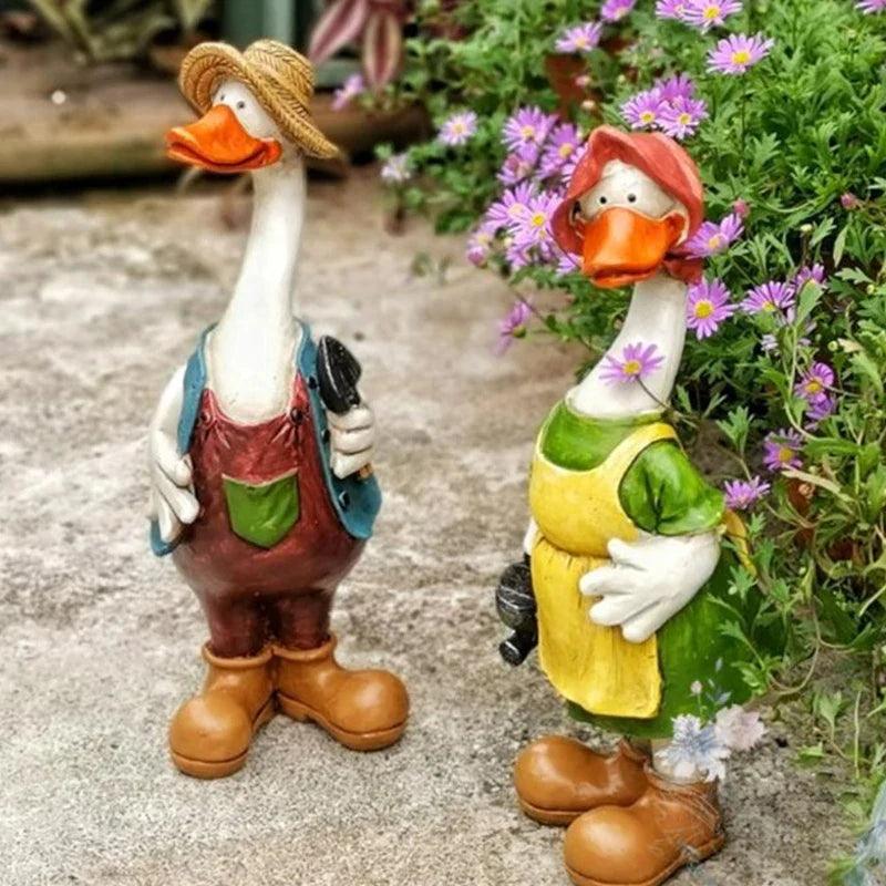 Lisslune | Hand-Painted Duck Couple Garden Ornaments – Elegant Resin Duck Statues for Outdoor & Indoor Decor
