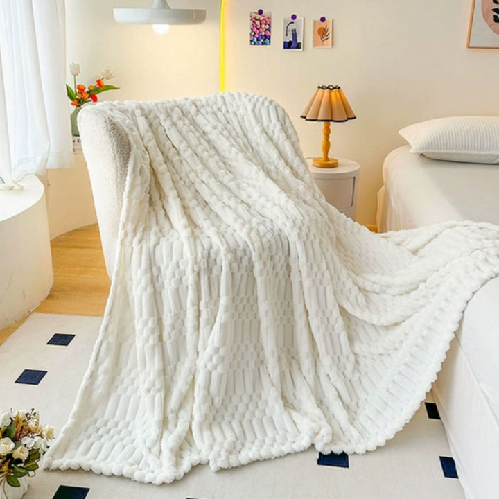 Lisslune | Ultra Soft Microfiber Throw Blanket with Pebble Texture Design