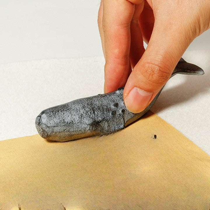 Lisslune | Iron Whale Mini Home Decor