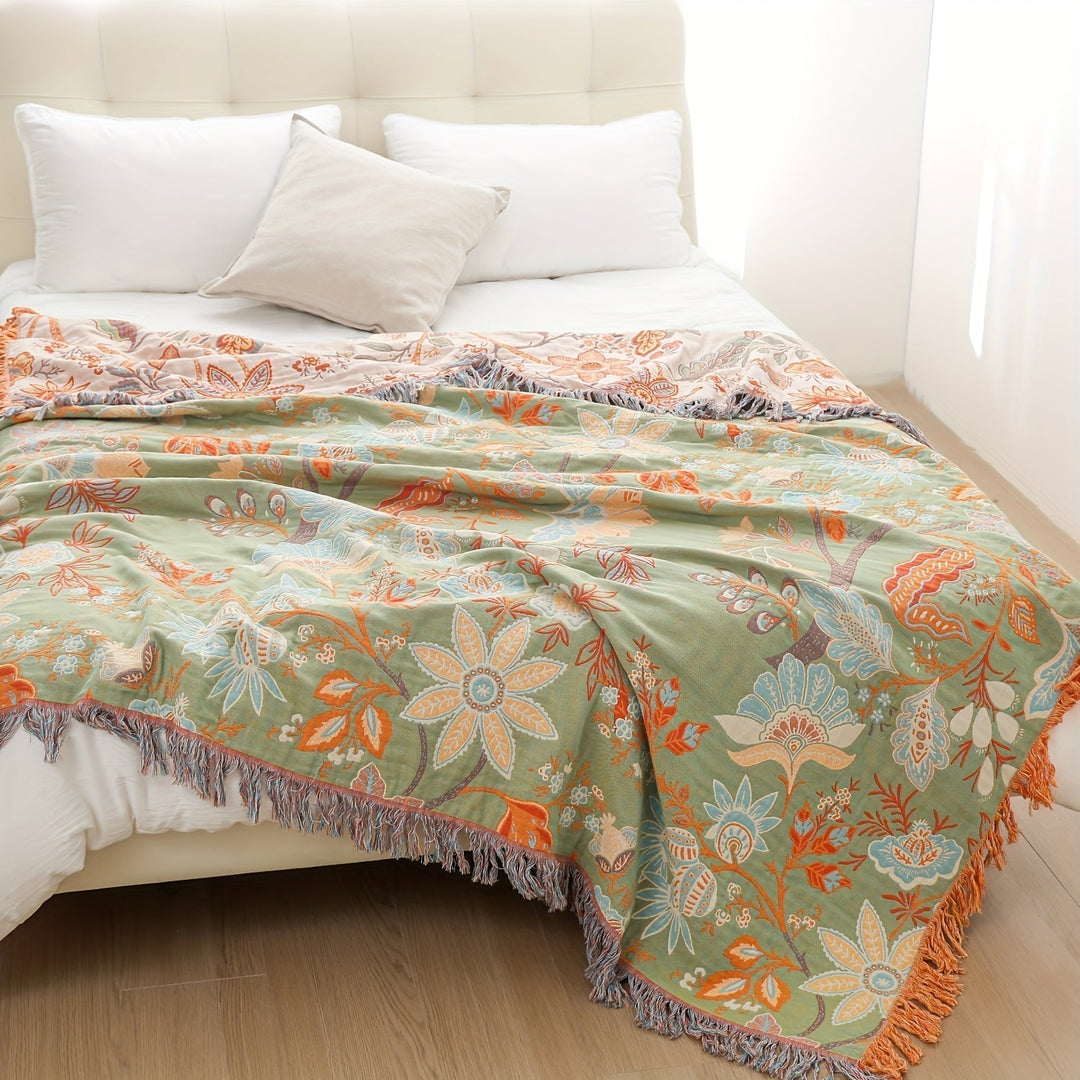 Lisslune | ThreadHaven - Boho Tassel Throw