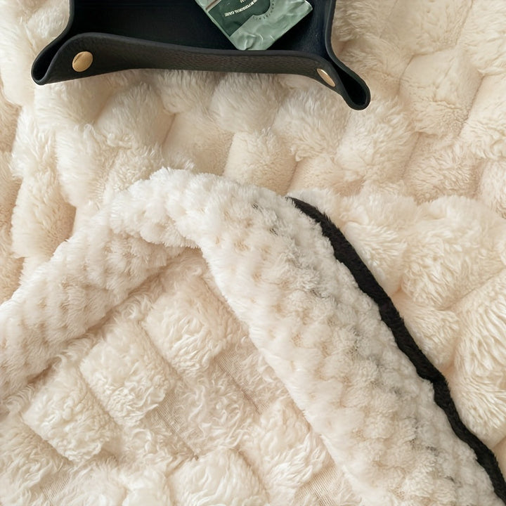 Lisslune | FluffHaven - Ultra-Soft Blanket