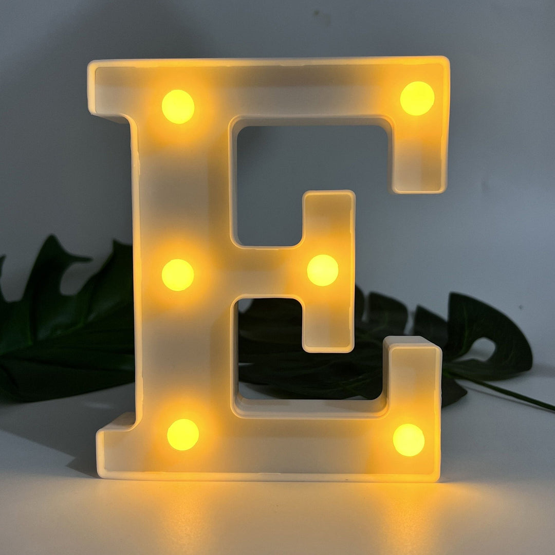 Lisslune | LetterGlow - Wireless LED Letter Lamp for Unique Style