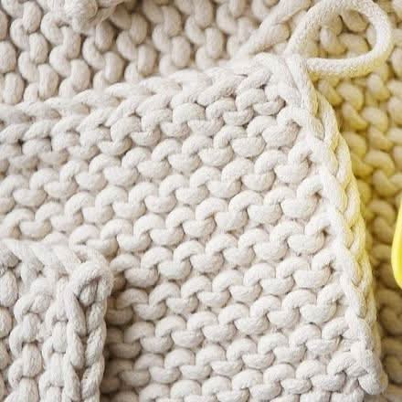 Lisslune | KNOTCRAFT - Crocheted Pot Holder