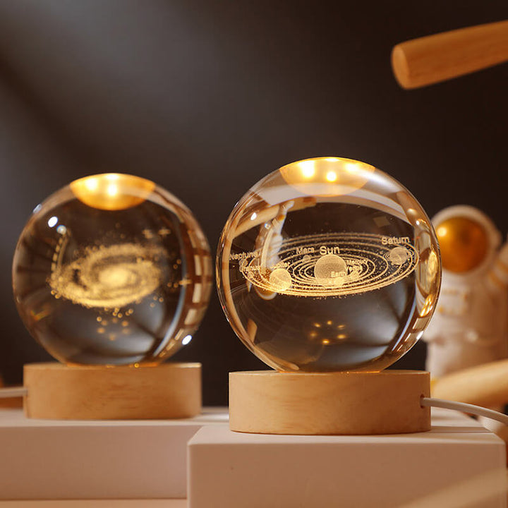 Lisslune | Crystal Ball Night Light