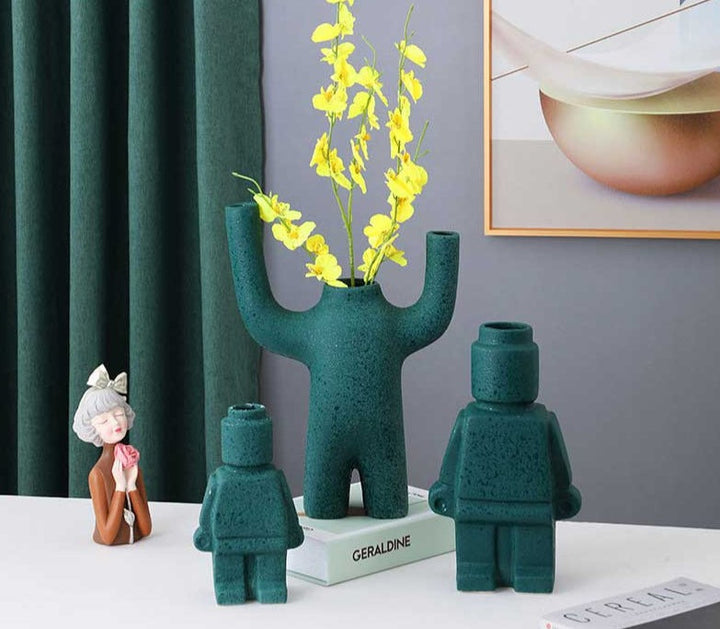 Lisslune | BodyBloom - Sculptural vase for creative living space design