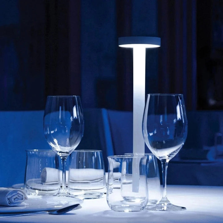 Lisslune | Zephyr Aluminum LED Table Lamp